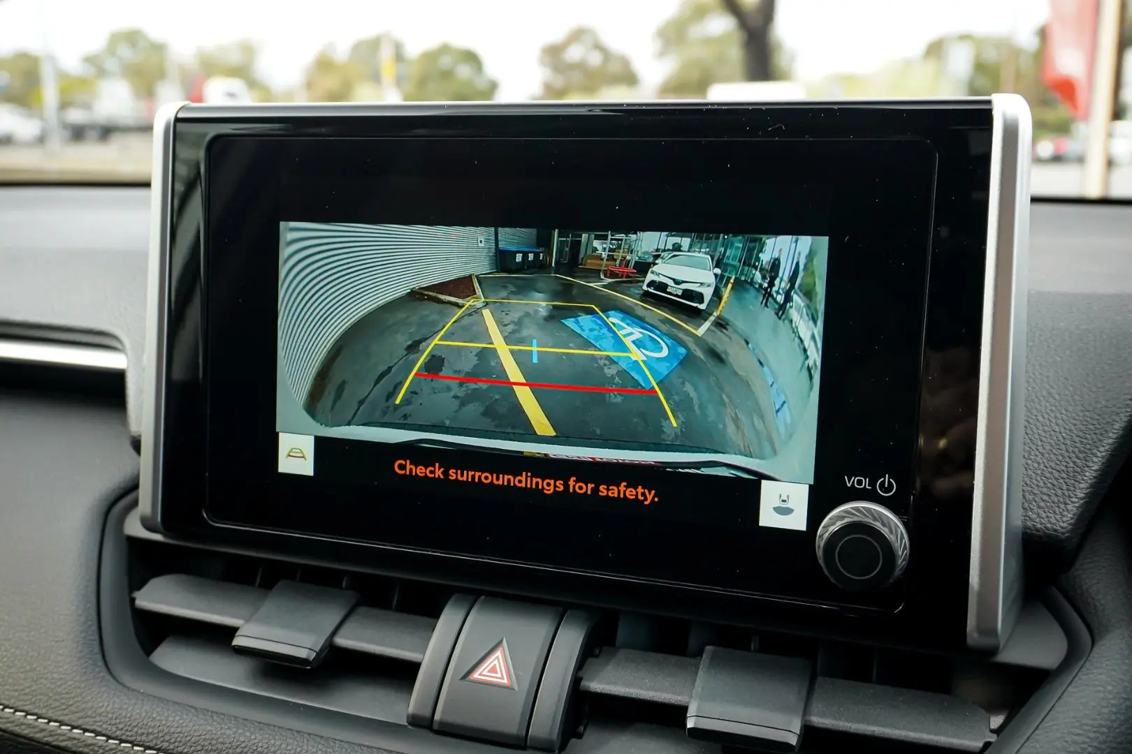 2025 Toyota RAV4 Gallery Image 24