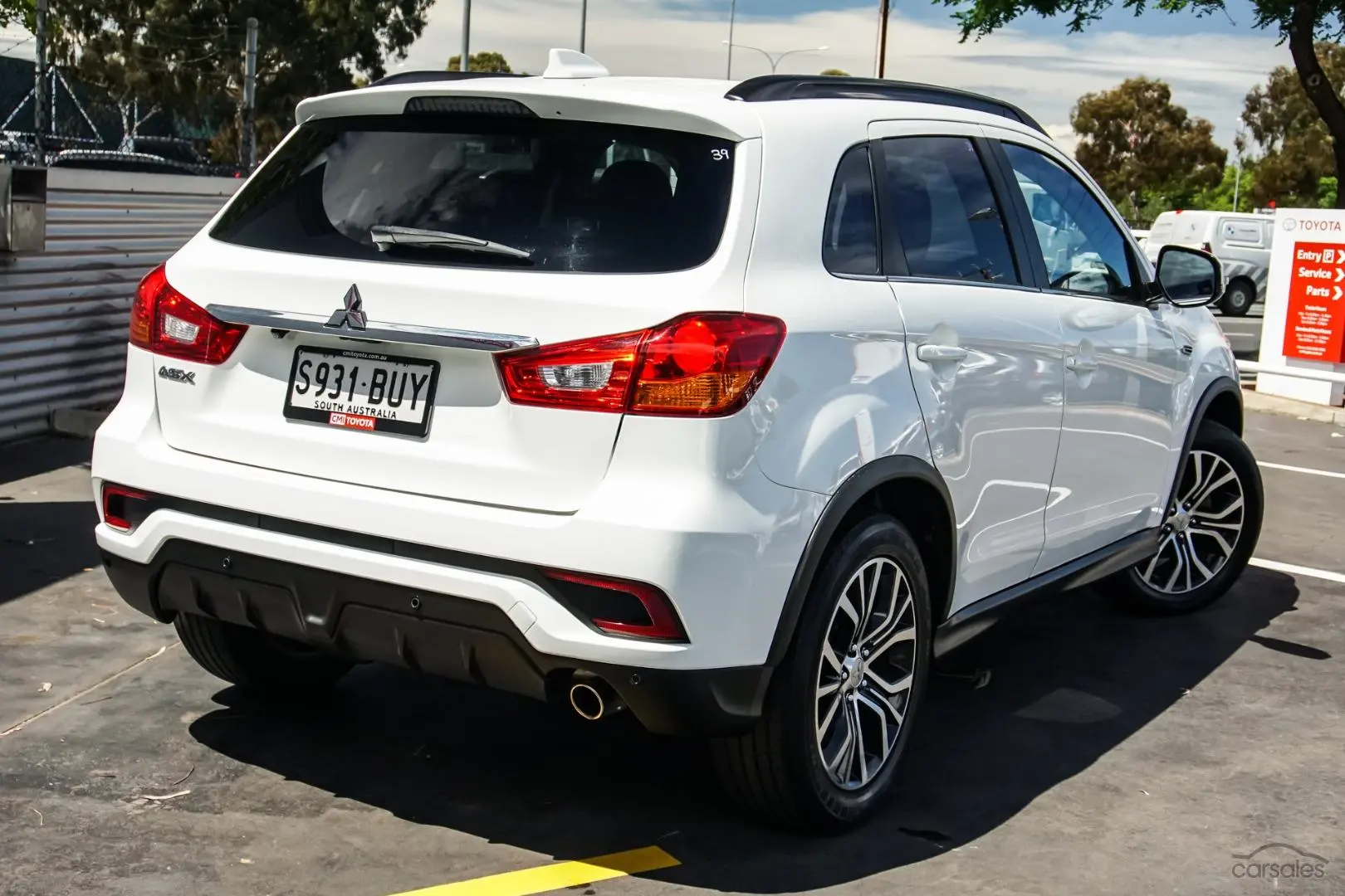 2018 Mitsubishi ASX Image 2