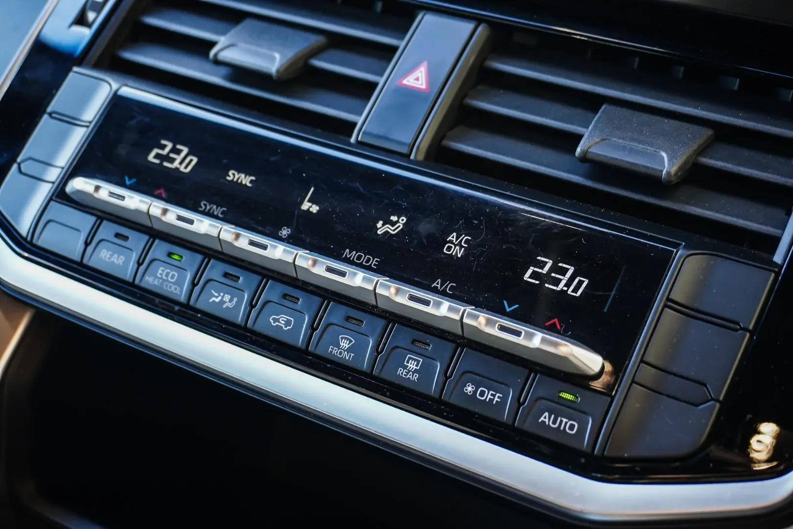 2022 Toyota Landcruiser Gallery Image 21