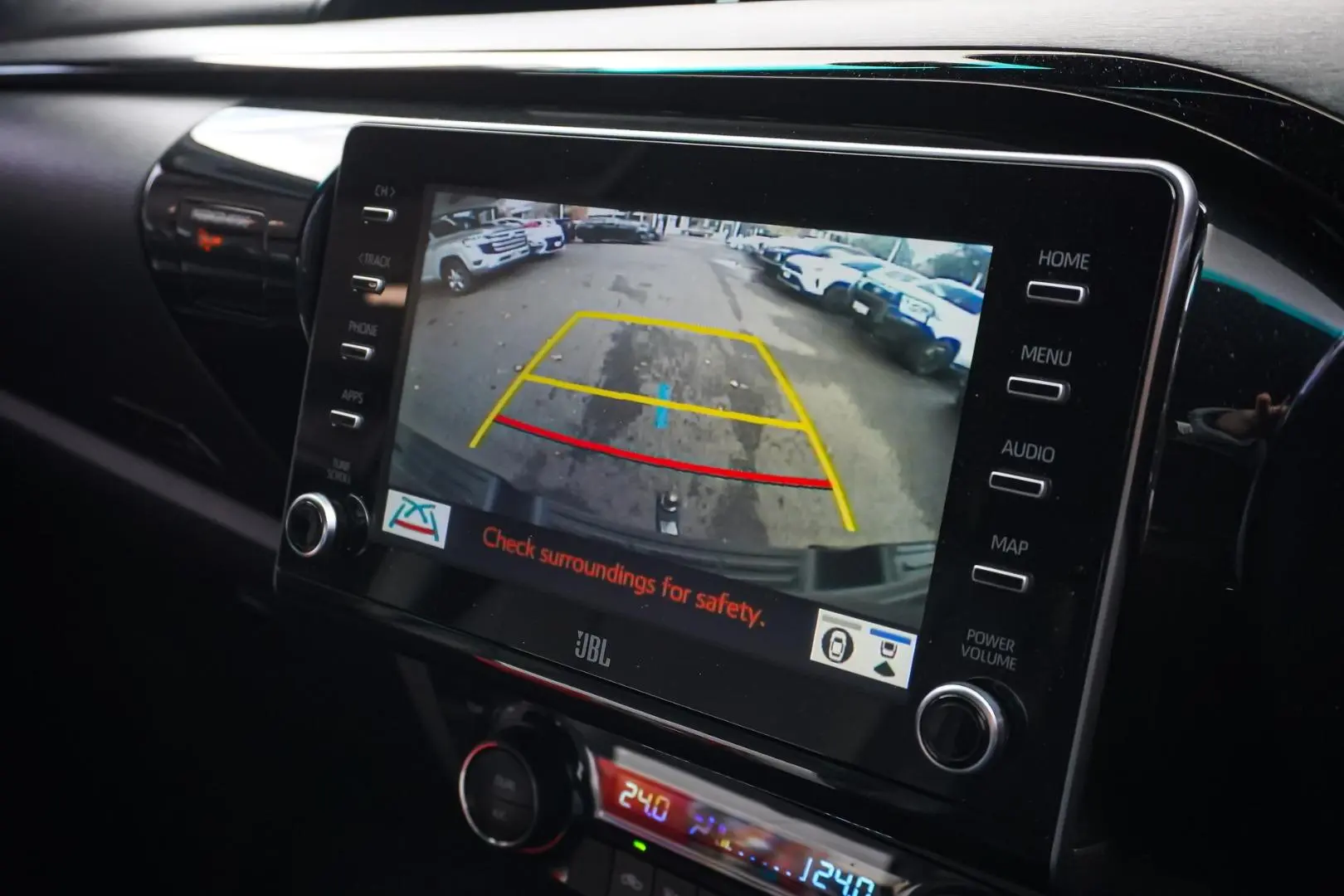 2023 Toyota Hilux Gallery Image 22