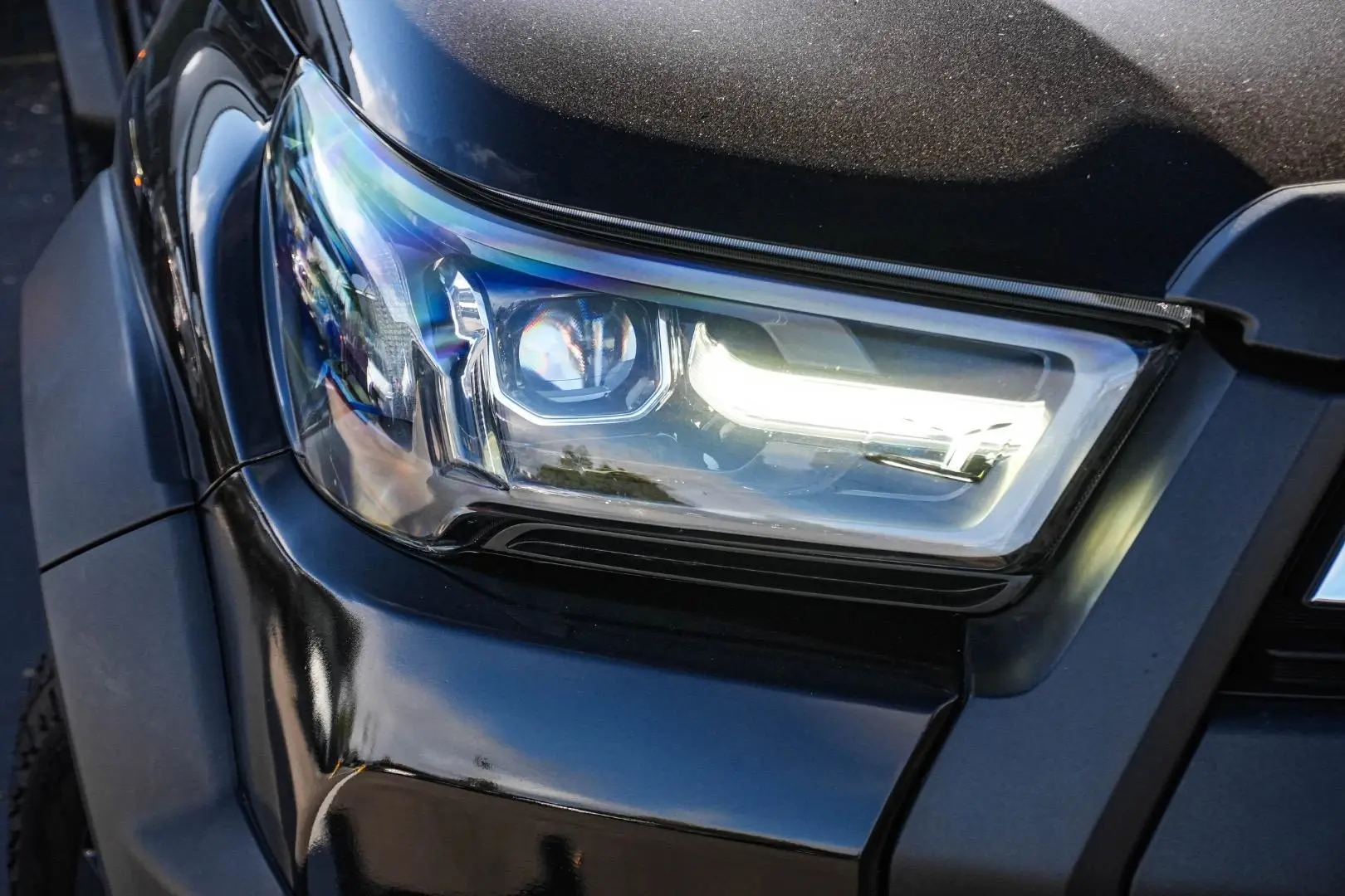 2023 Toyota Hilux Gallery Image 11