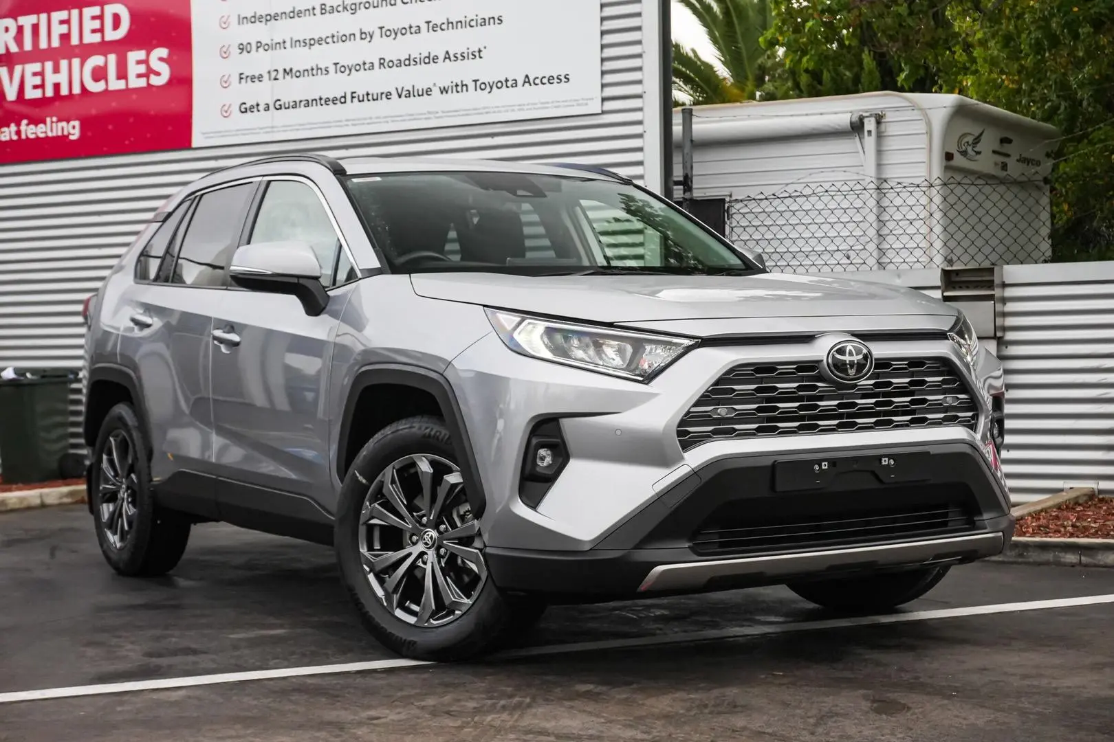 2024 Toyota RAV4 Gallery Image 2