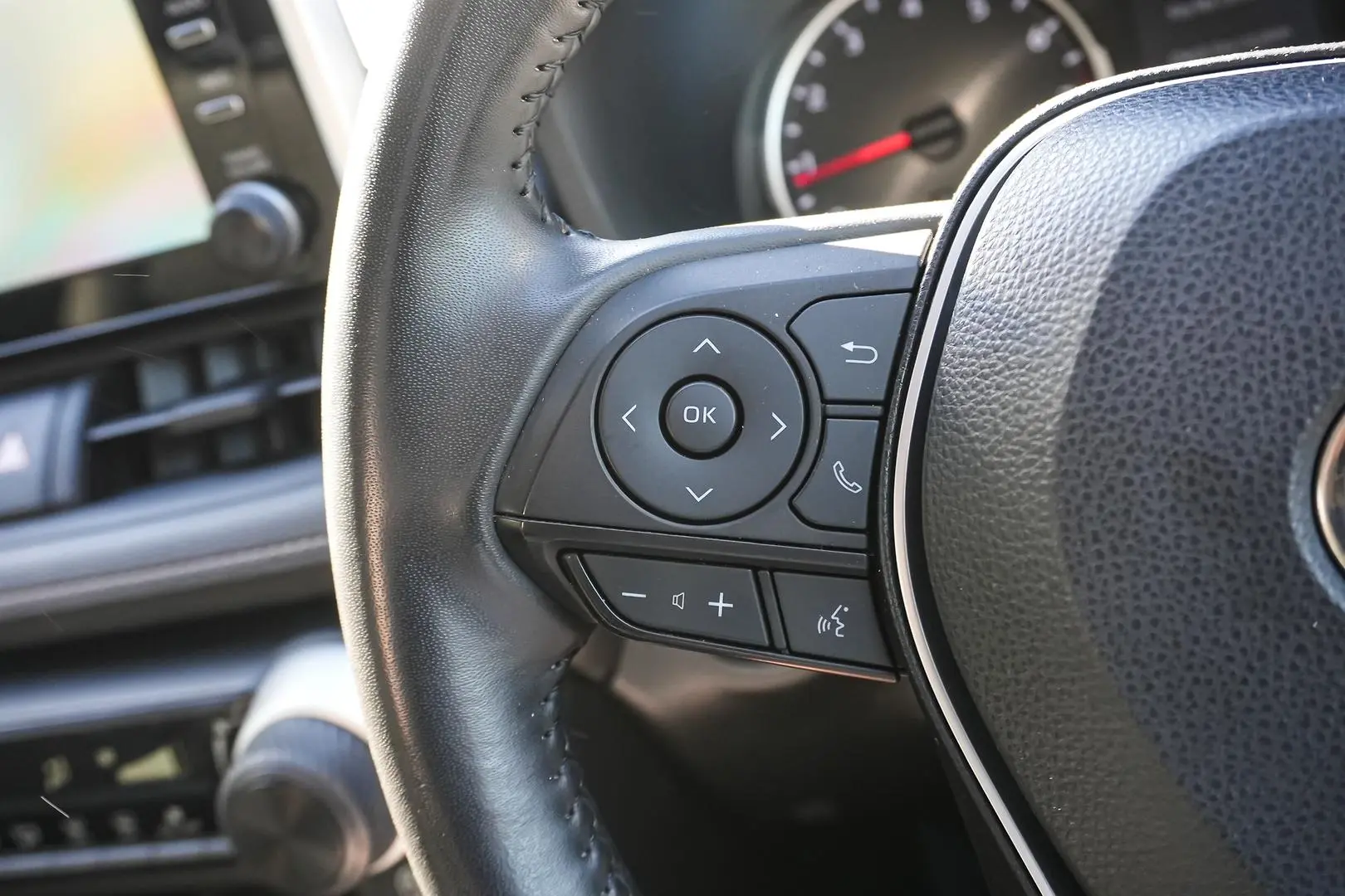 2022 Toyota RAV4 Gallery Image 19