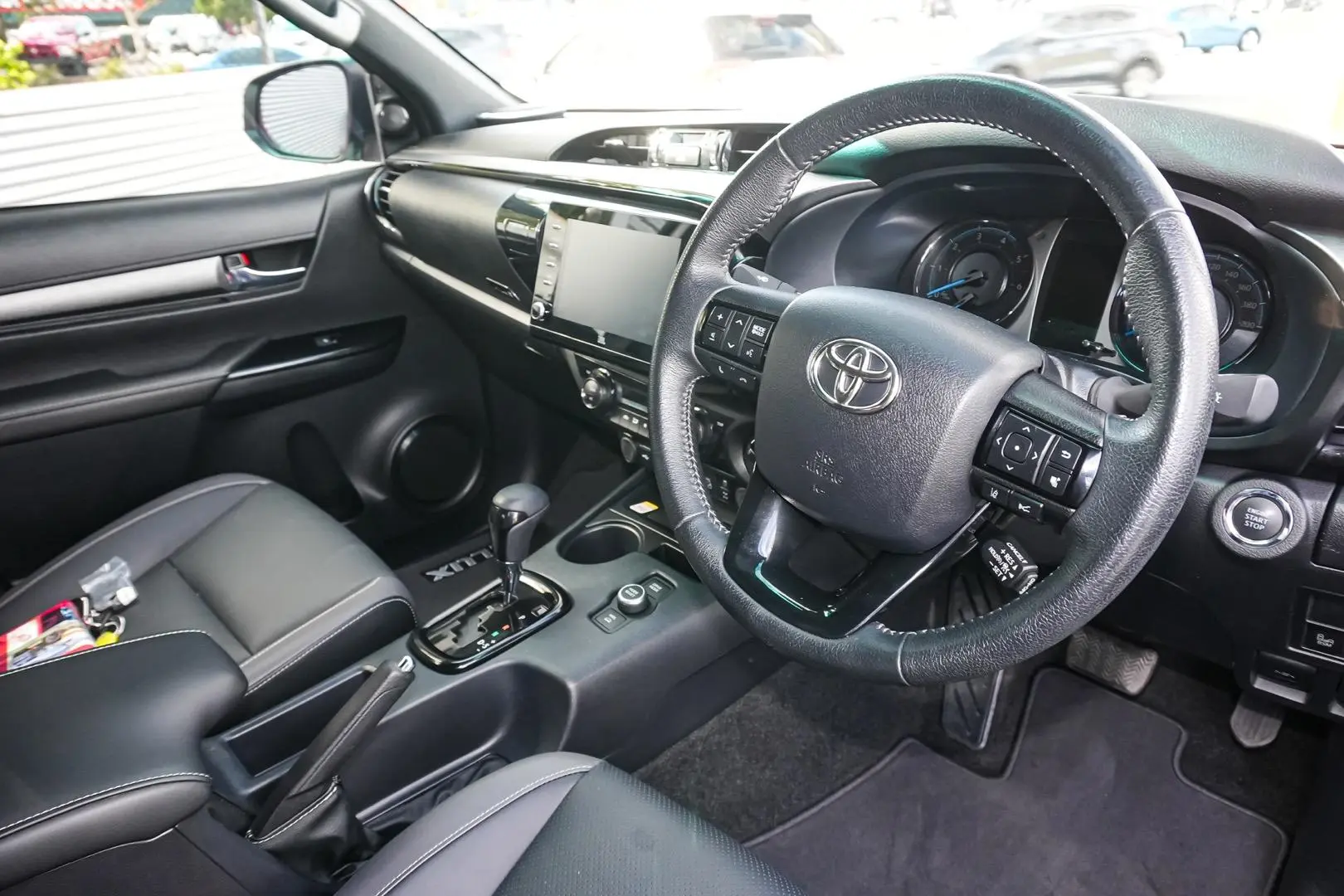 2024 Toyota Hilux Gallery Image 15