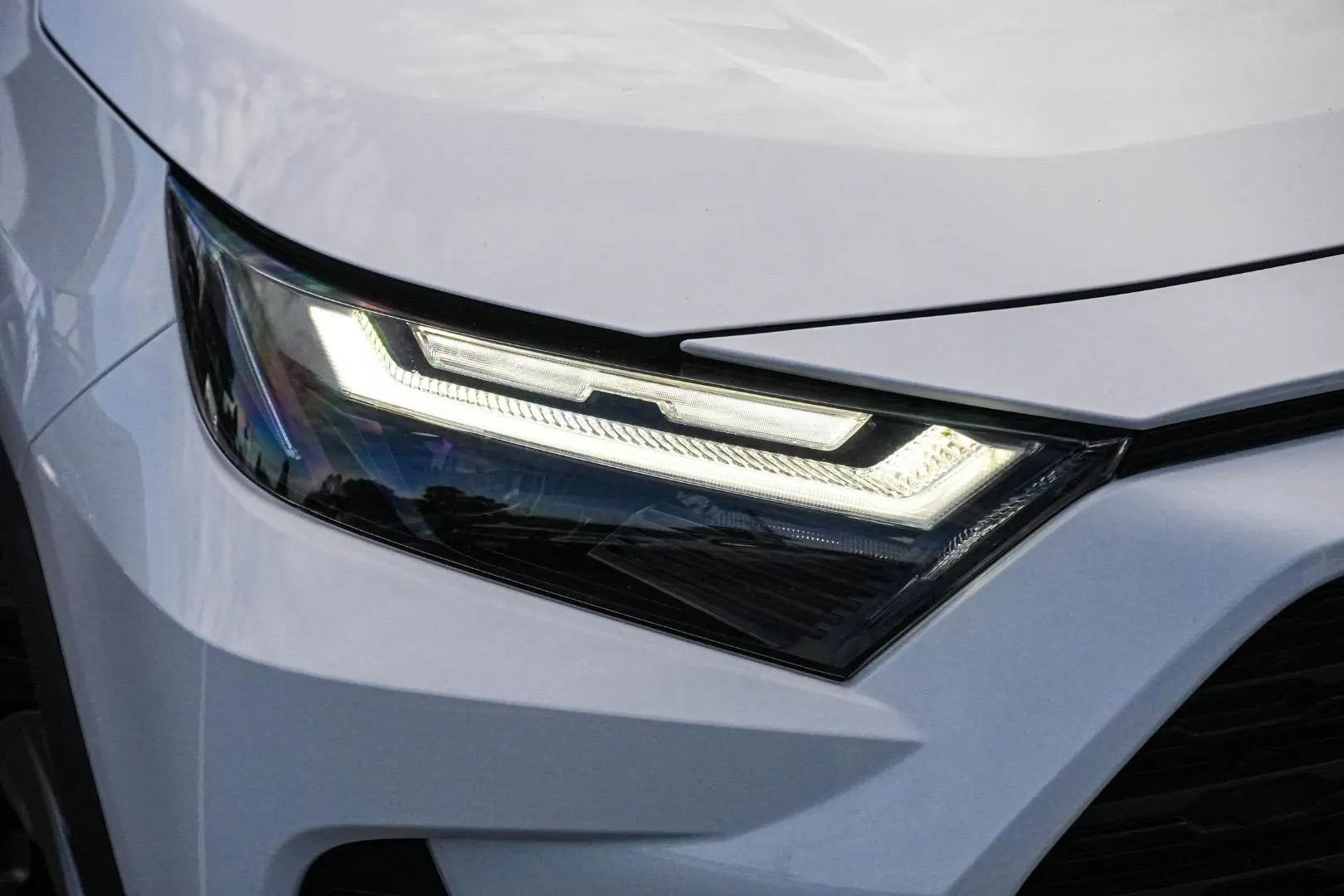 2024 Toyota RAV4 Gallery Image 12