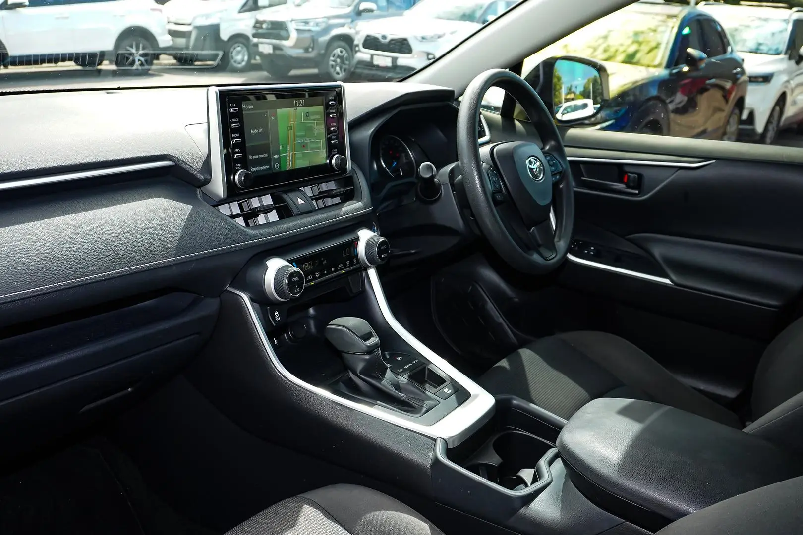 2020 Toyota RAV4 Gallery Image 11