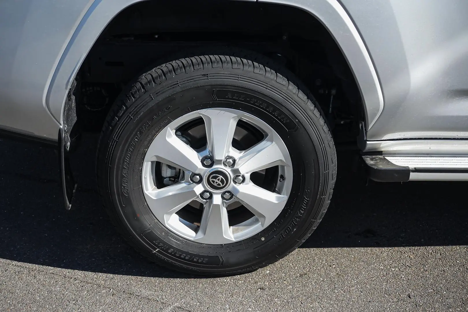 2024 Toyota Landcruiser Gallery Image 16