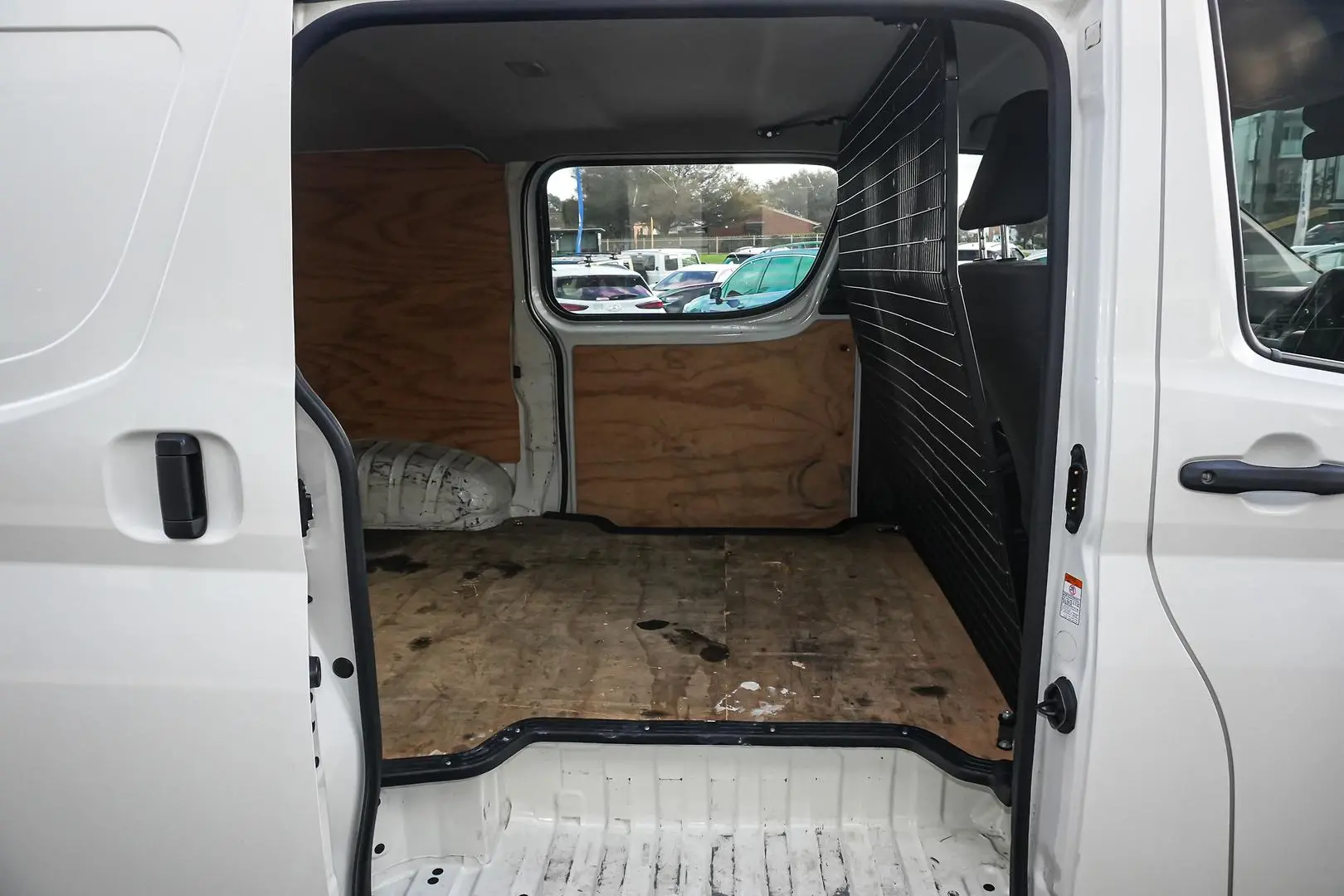 2021 Toyota Hiace Gallery Image 14