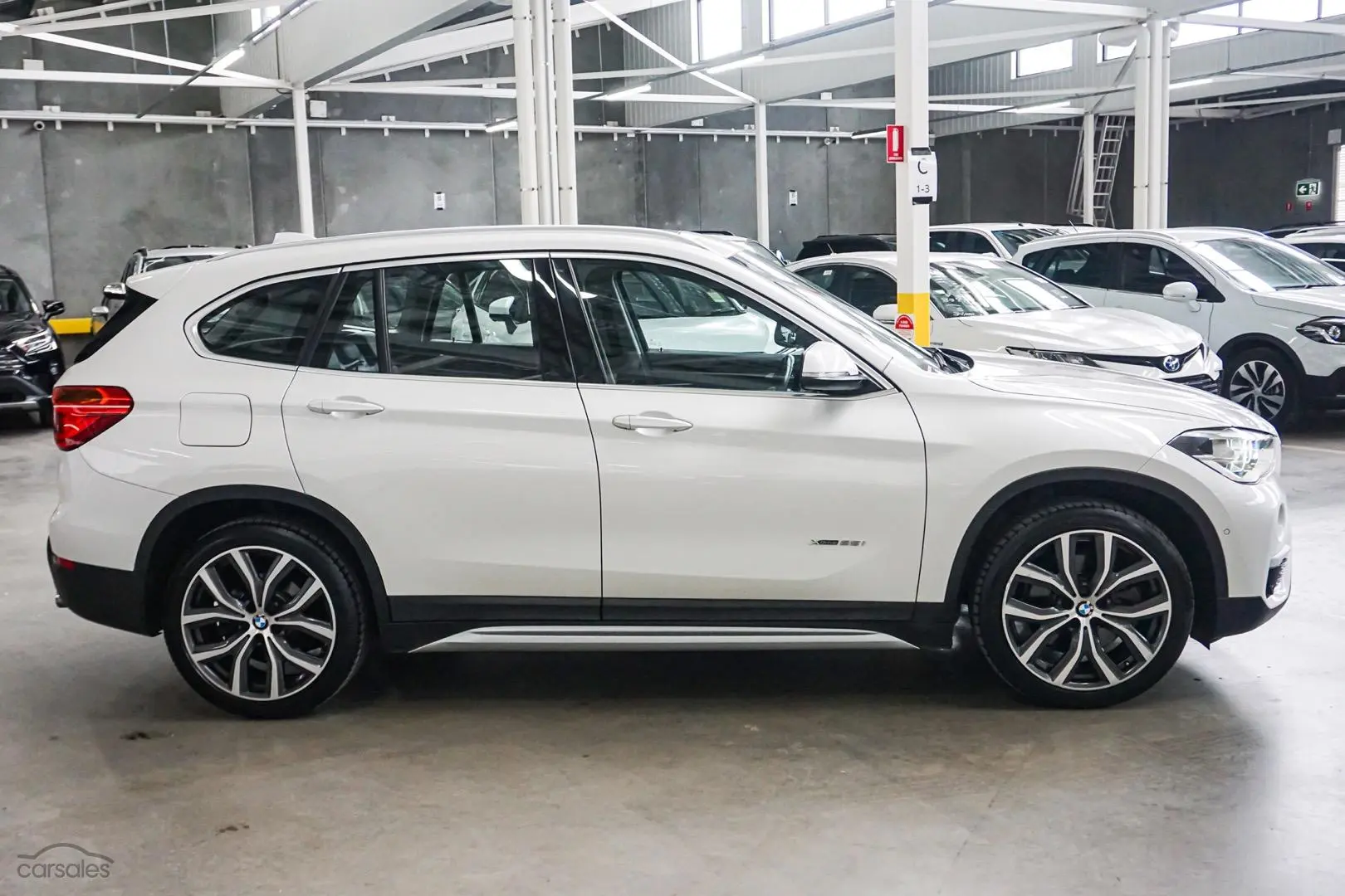 2015 BMW X1 Image 3