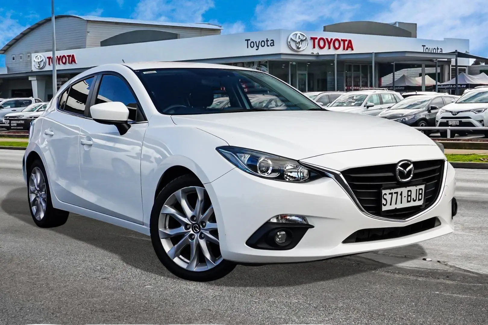 2015 Mazda 3 Gallery Image 1