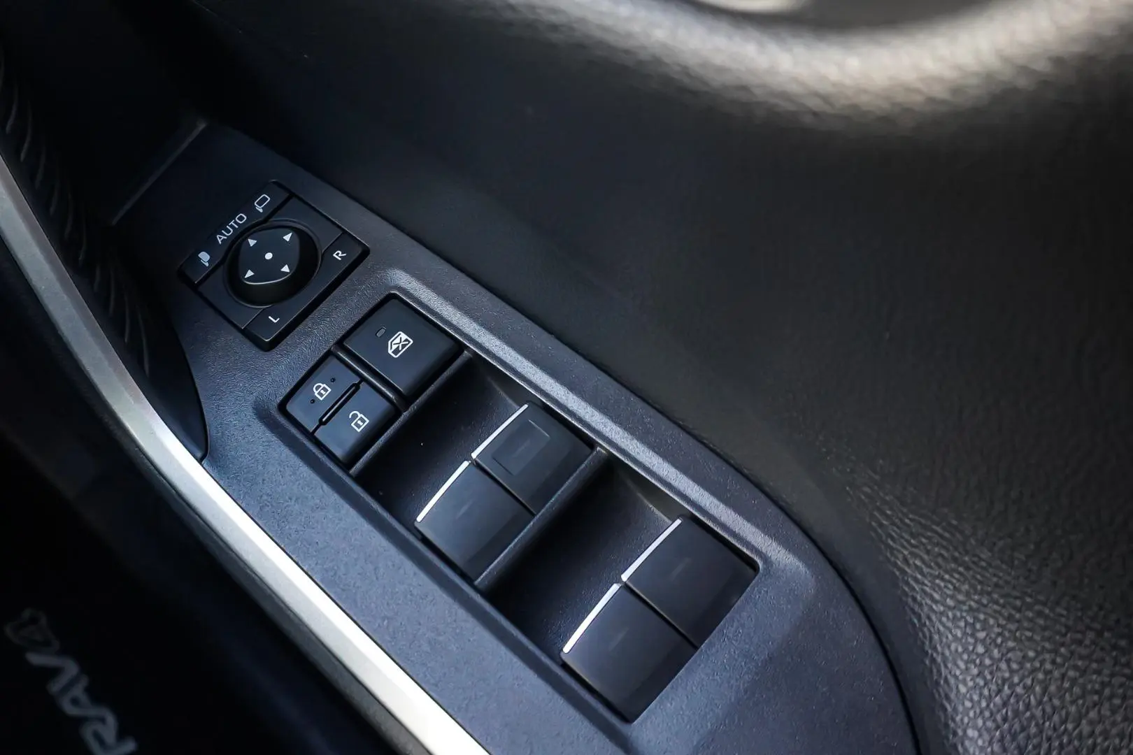 2023 Toyota RAV4 Gallery Image 23