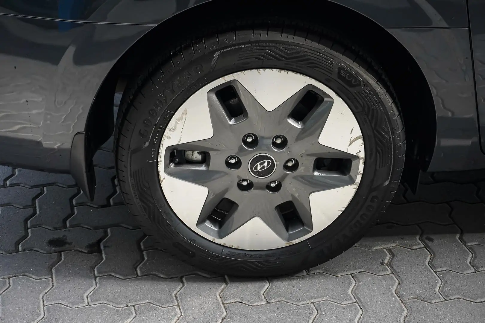 2023 Hyundai STARIA Gallery Image 16