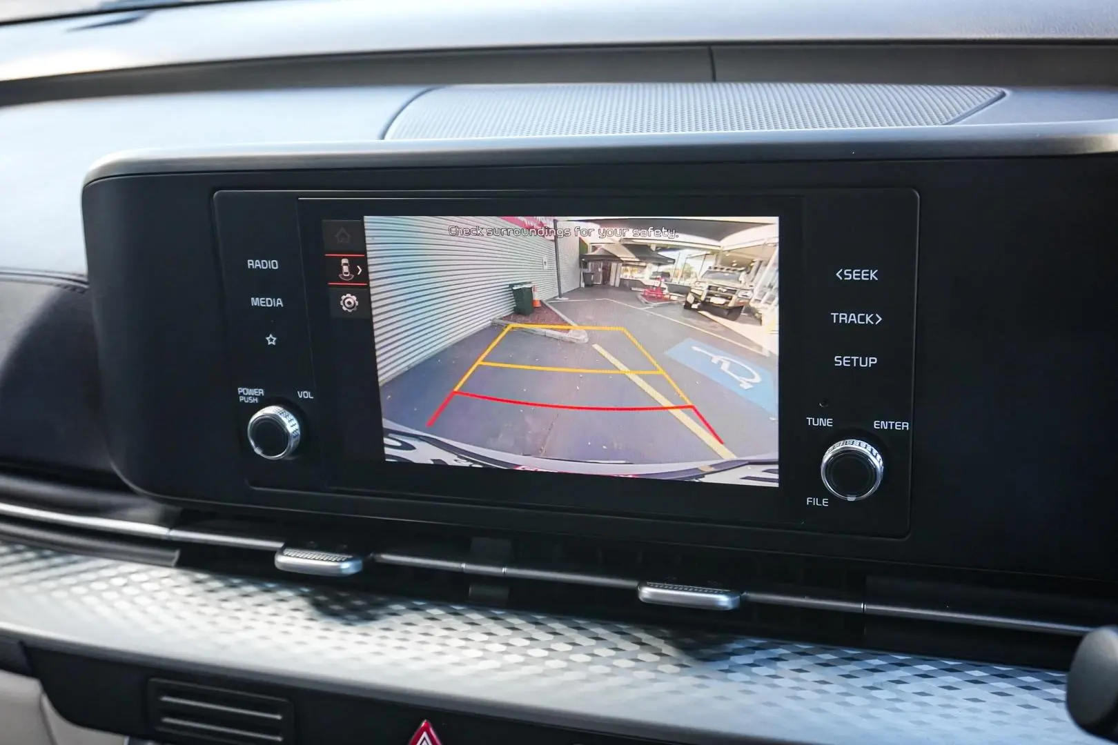 2022 Kia Carnival Gallery Image 21