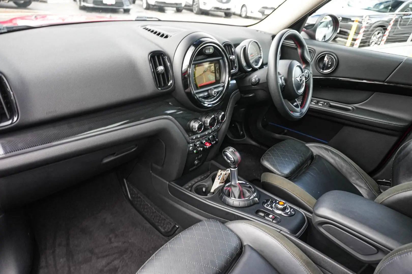 2017 MINI Countryman Gallery Image 11