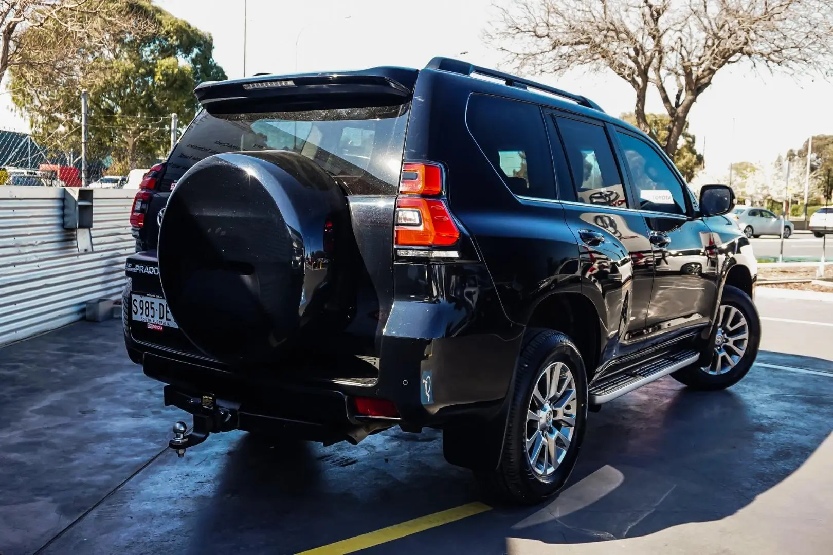 2018 Toyota Landcruiser Prado Gallery Image 3