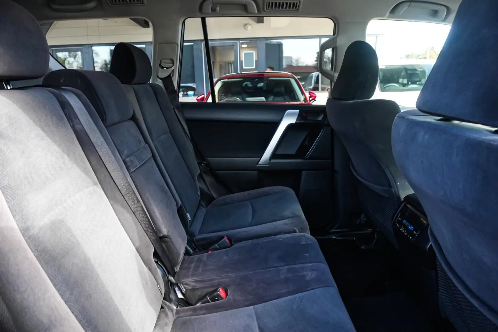 2021 Toyota Landcruiser Prado Gallery Image 8