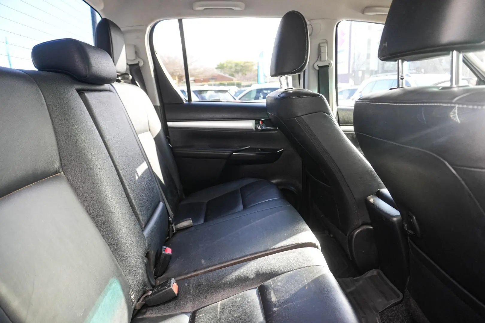 2017 Toyota Hilux Gallery Image 9