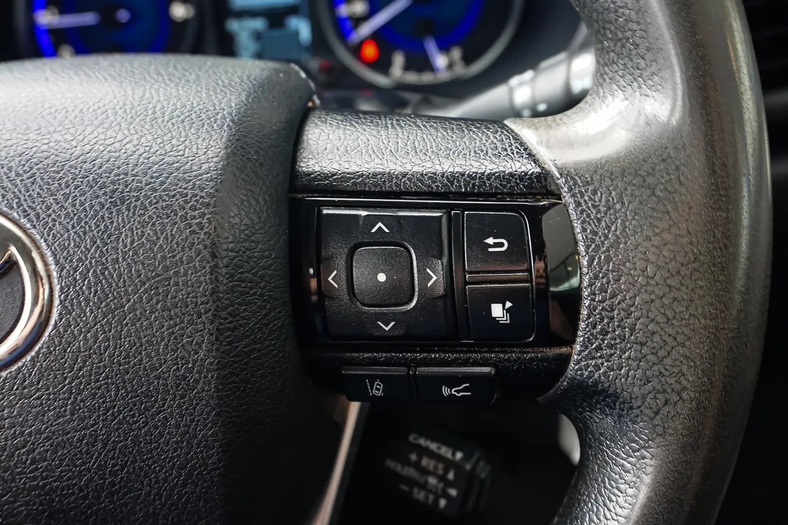 2019 Toyota Hilux Gallery Image 22