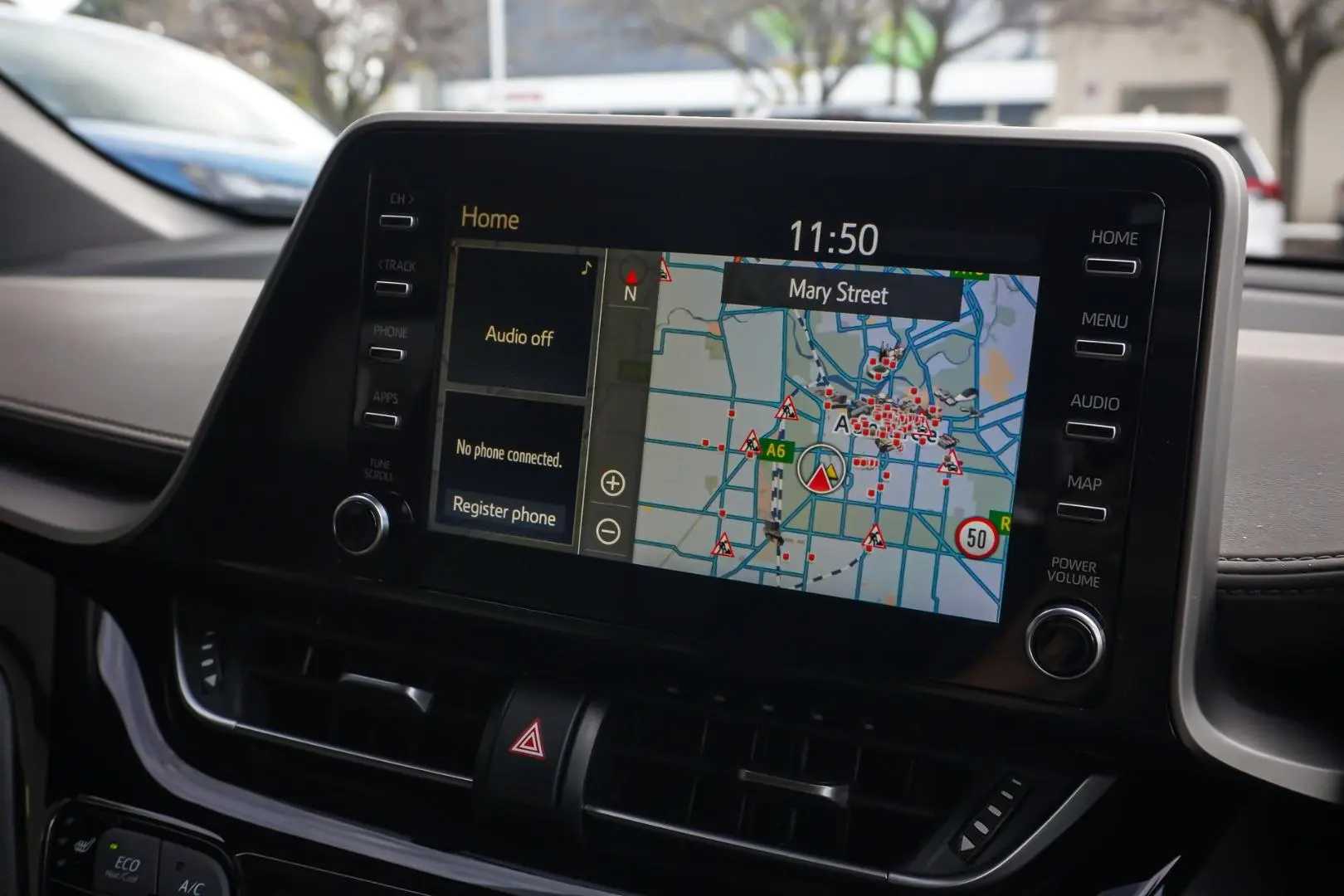 2019 Toyota C-HR Gallery Image 25
