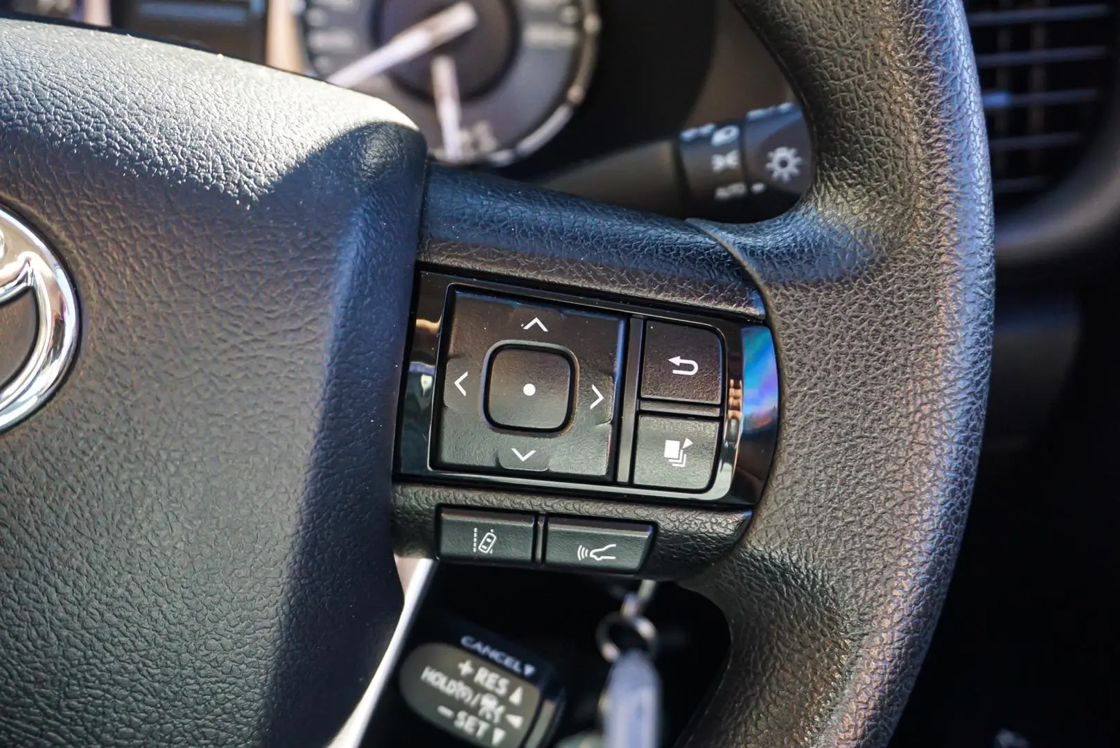 2021 Toyota Hilux Gallery Image 17