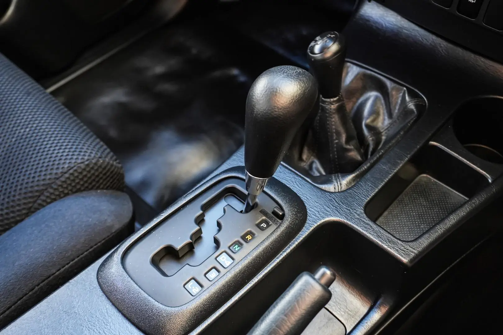 2014 Toyota Hilux Gallery Image 17