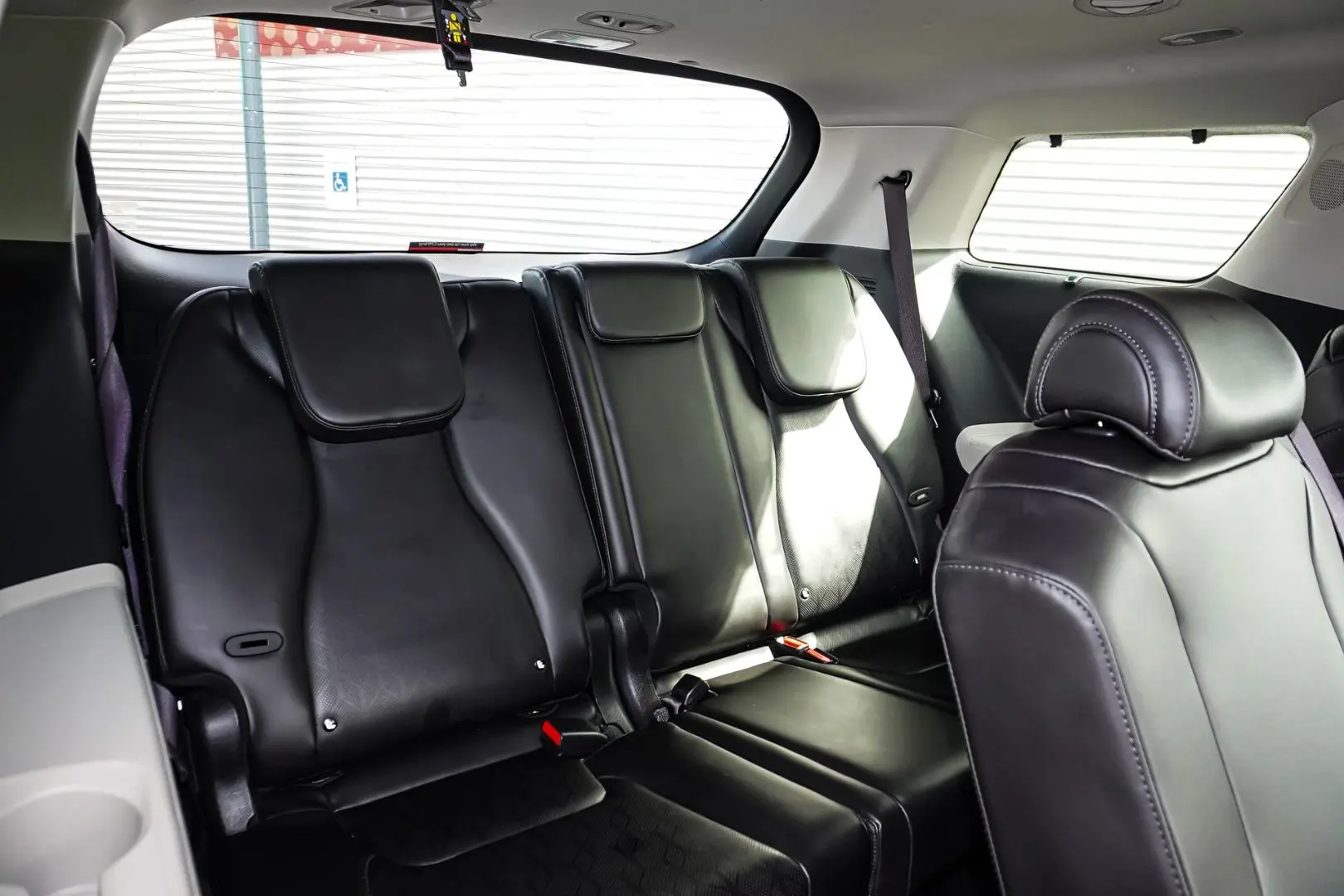 2021 Kia Carnival Gallery Image 11