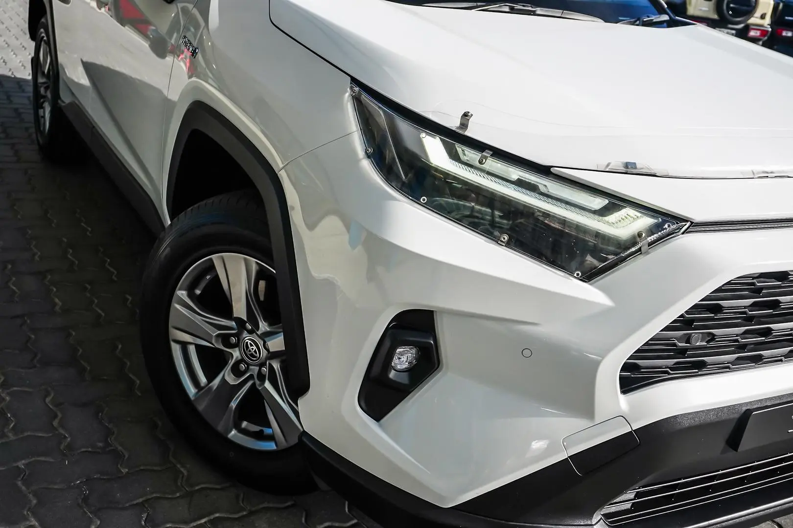 2022 Toyota RAV4 Gallery Image 11