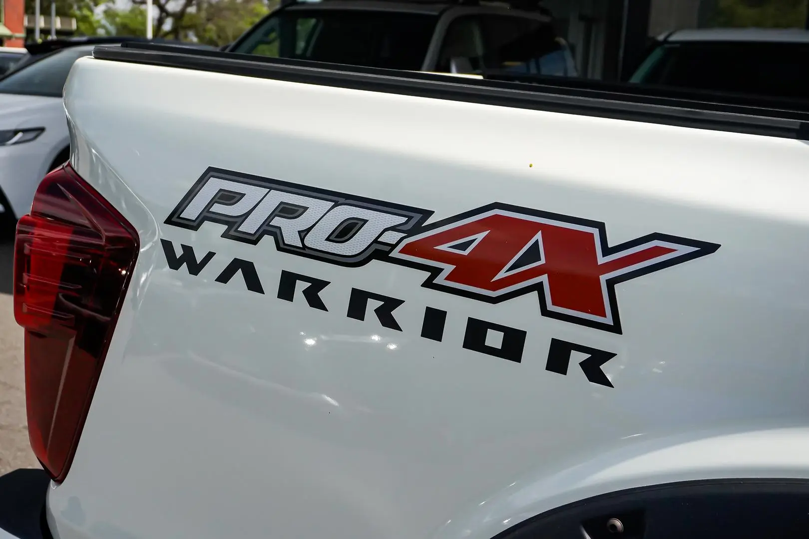 2023 Nissan Navara Gallery Image 13