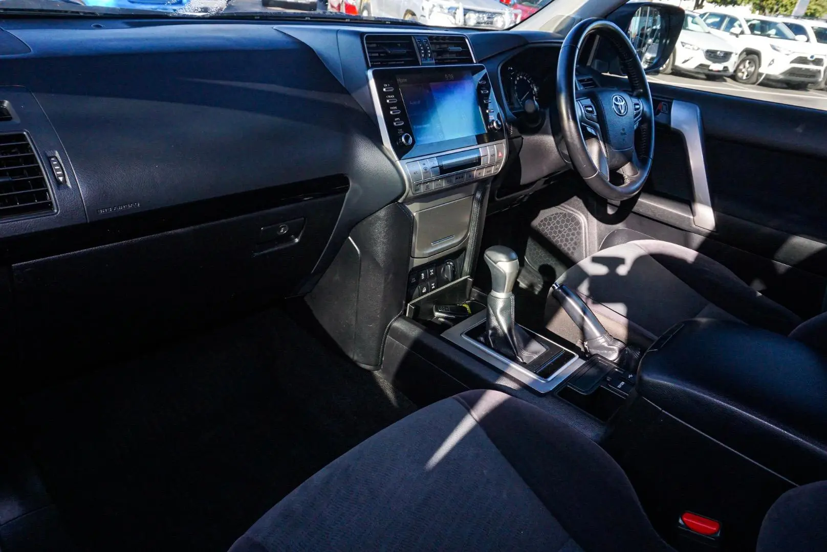 2020 Toyota Landcruiser Prado Gallery Image 10