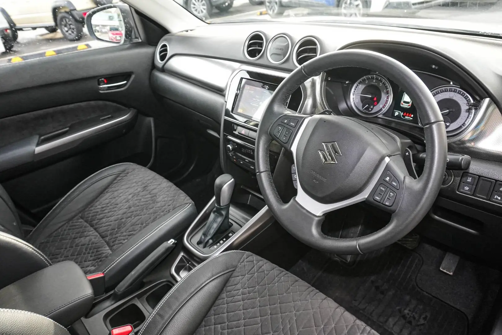 2023 Suzuki Vitara Gallery Image 7