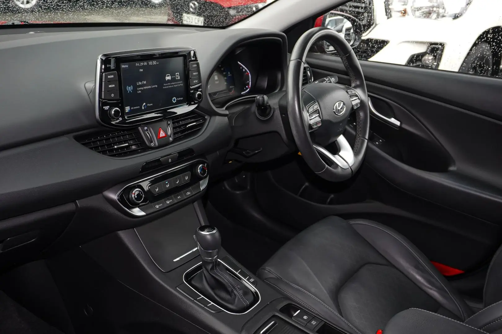 2021 Hyundai i30 Gallery Image 10