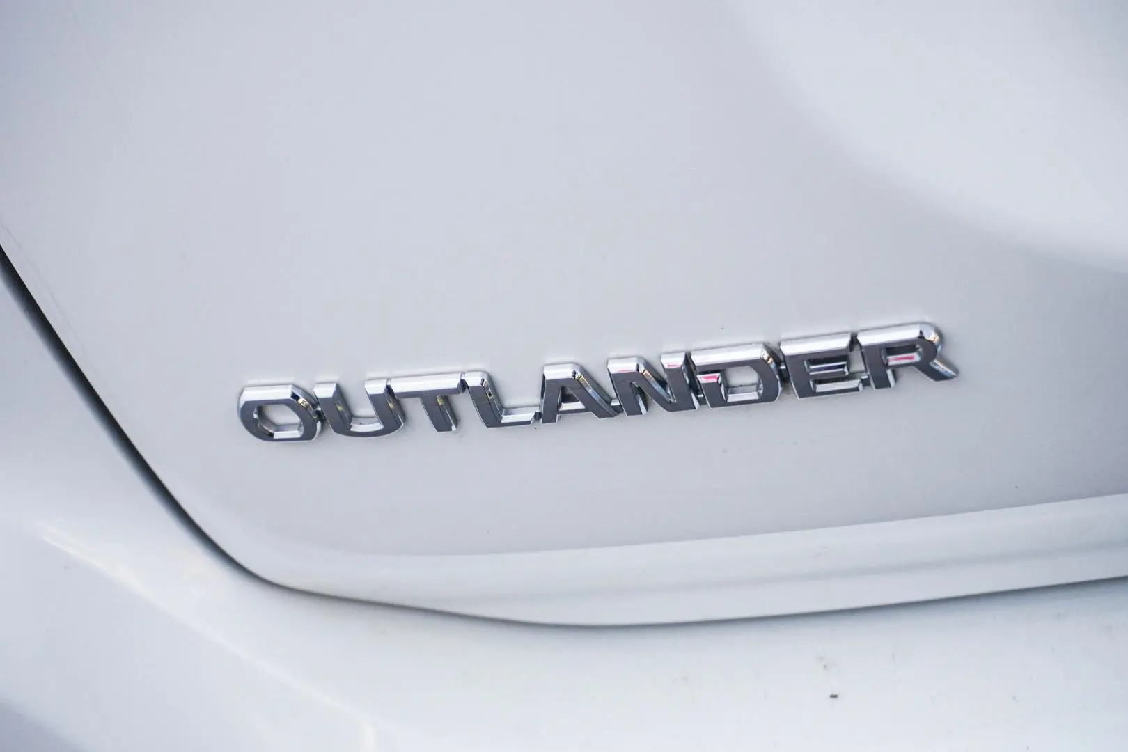 2019 Mitsubishi Outlander Gallery Image 15
