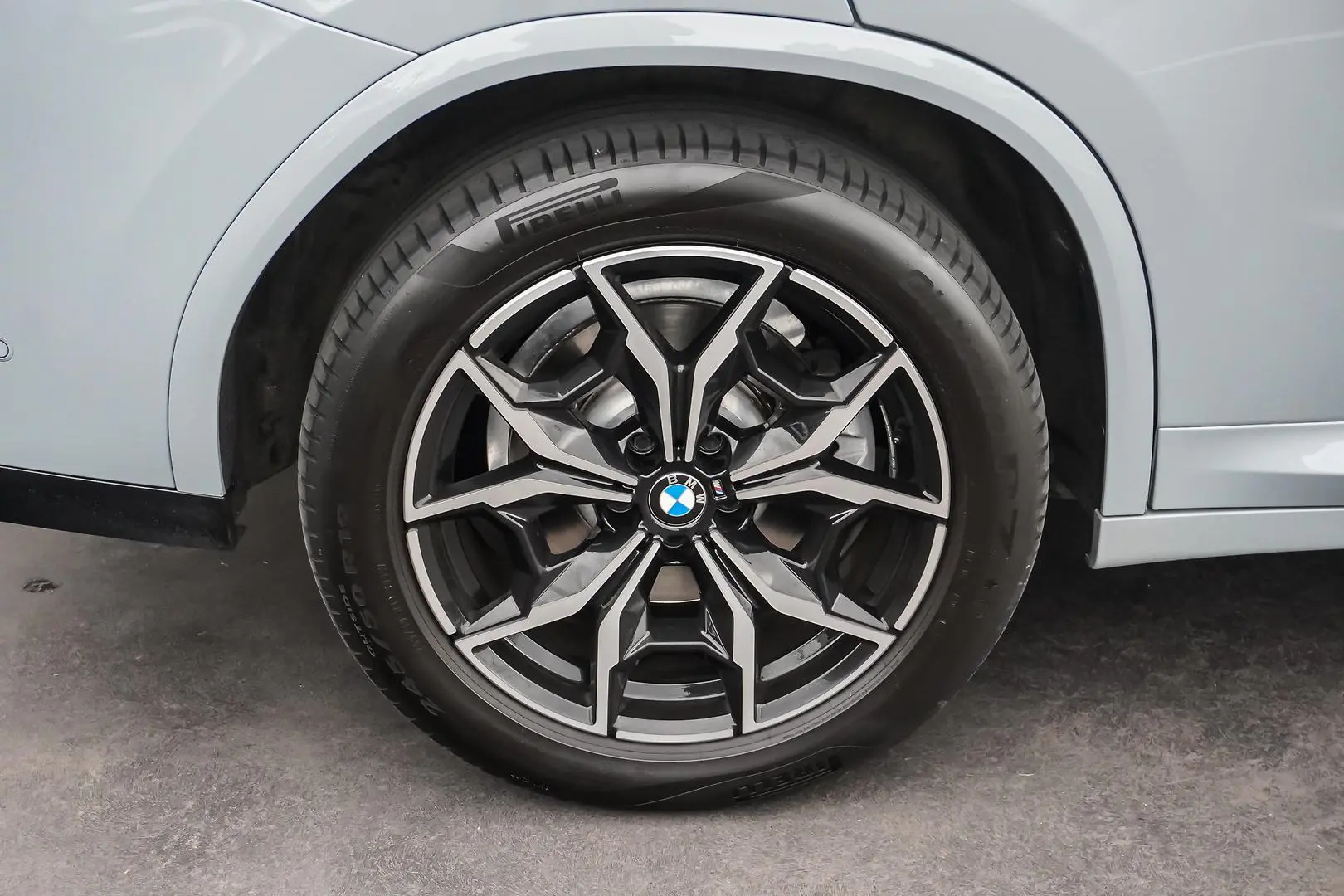 2022 BMW X4 Gallery Image 16