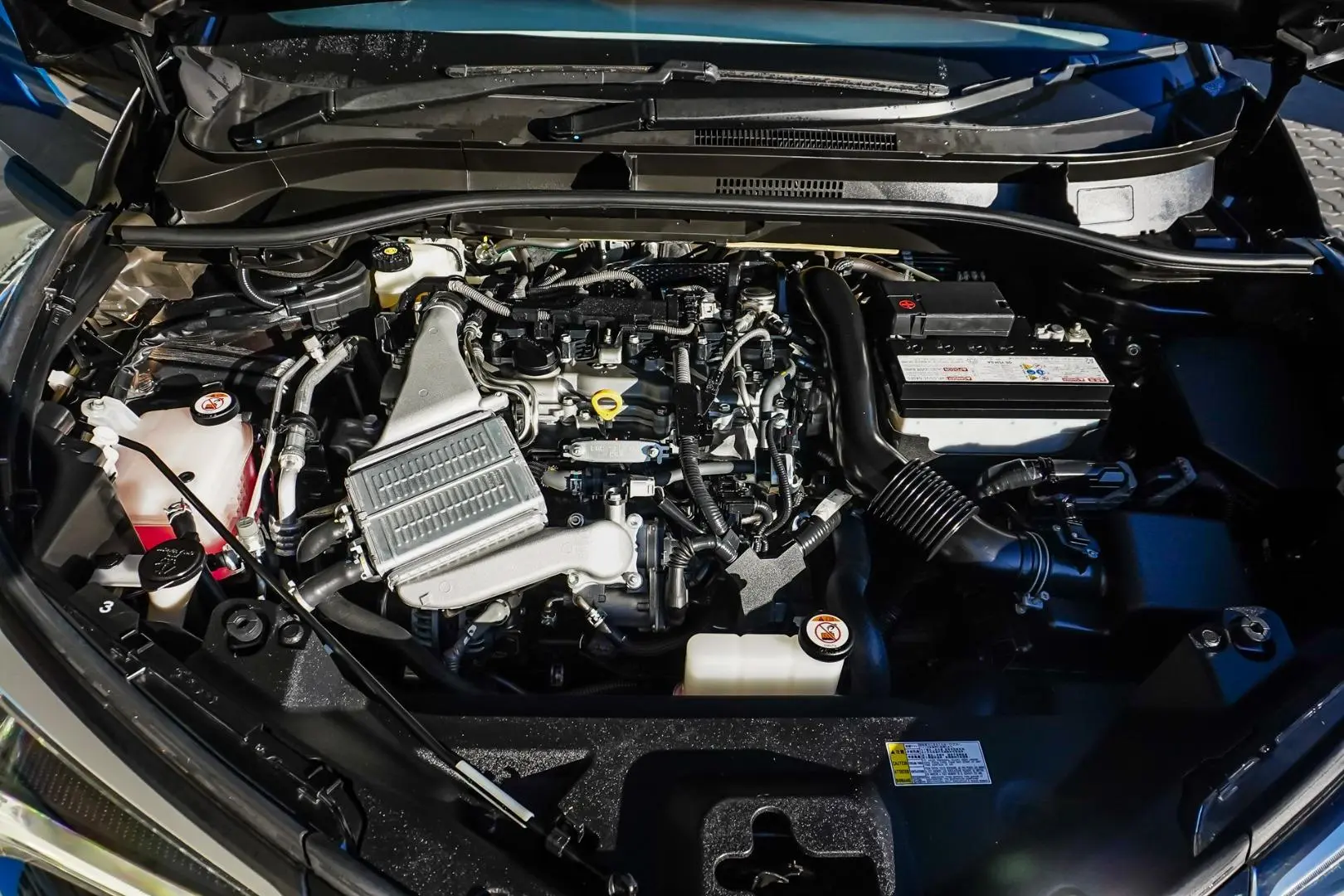 2017 Toyota C-HR Gallery Image 24