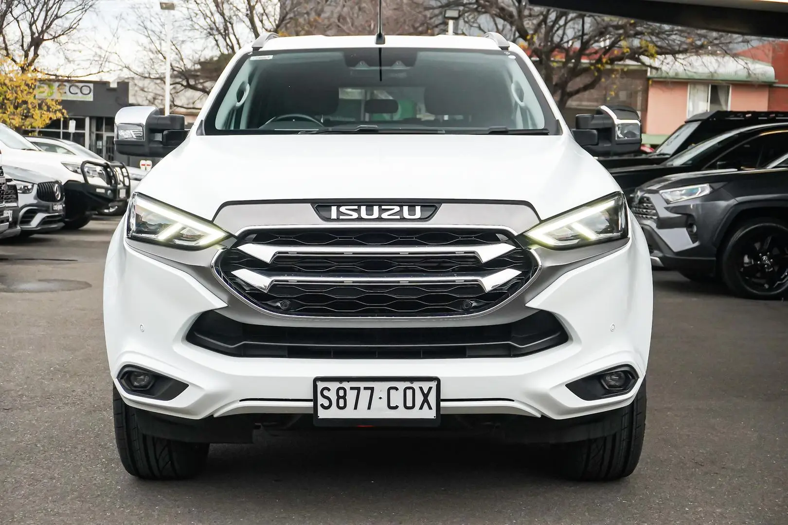2022 Isuzu MU-X Gallery Image 4