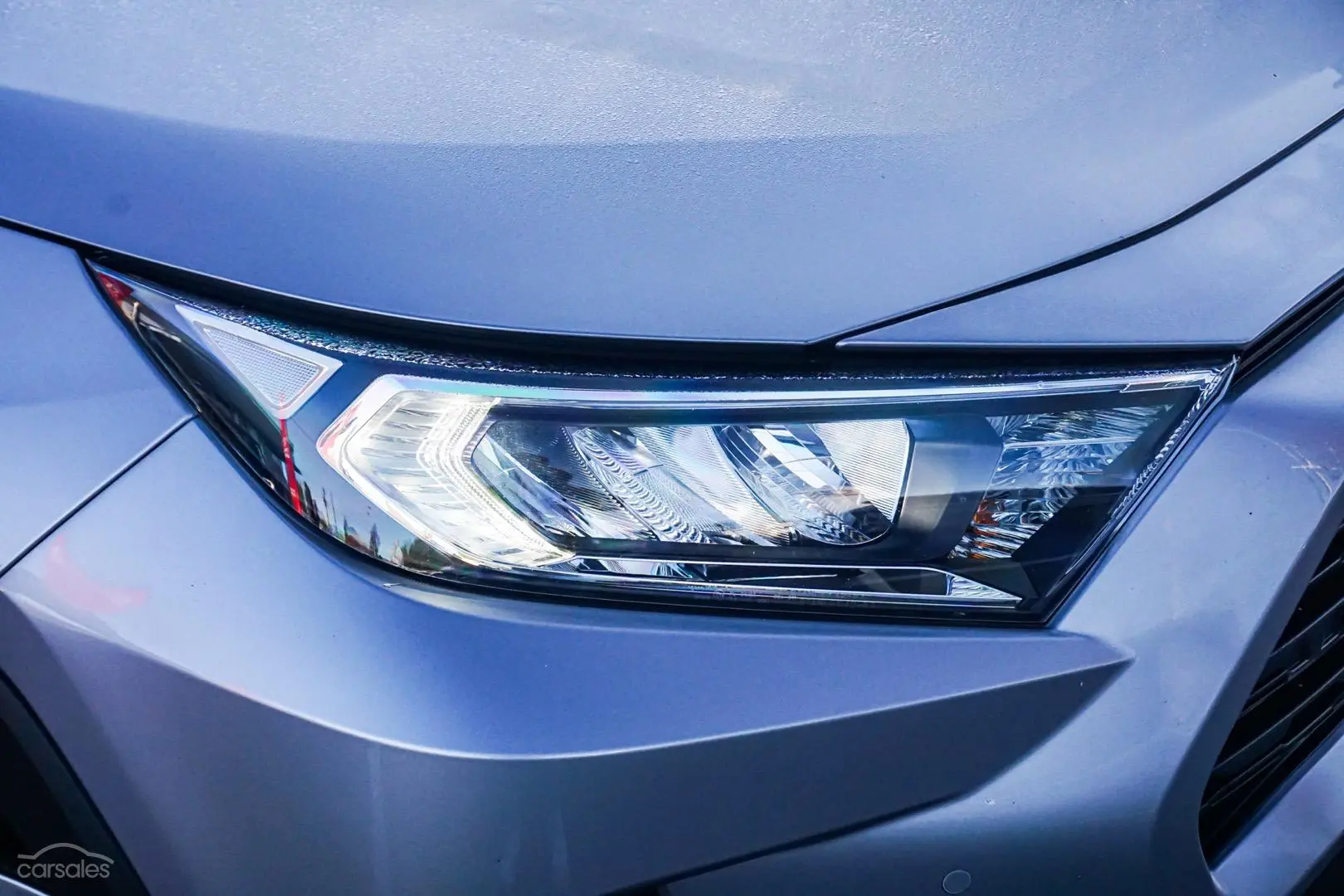 2019 Toyota RAV4 Image 11