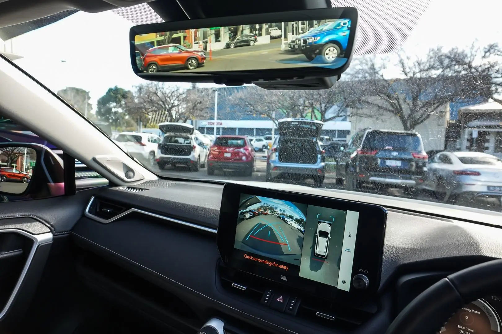 2024 Toyota RAV4 Gallery Image 23