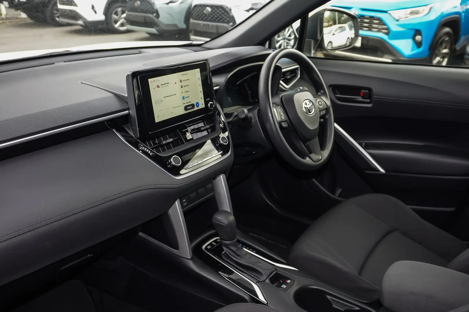 2025 Toyota Corolla Cross Gallery Image 10