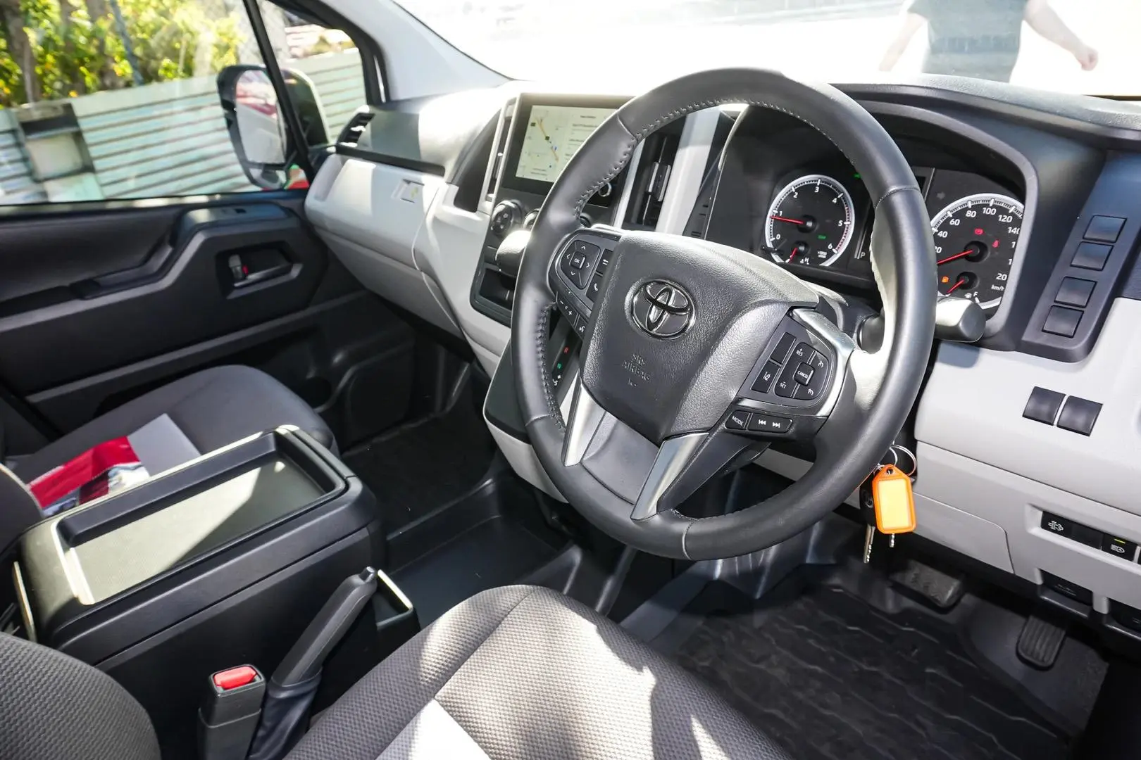 2025 Toyota Hiace Gallery Image 7