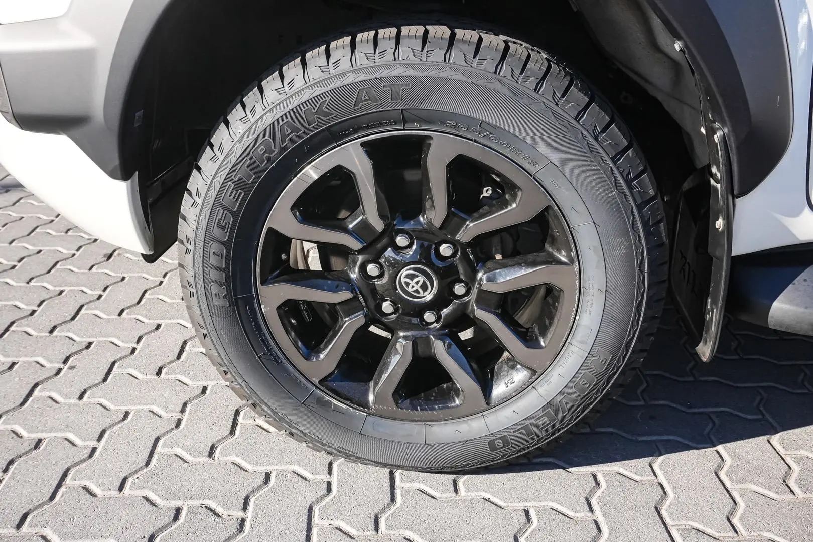 2022 Toyota Hilux Gallery Image 15
