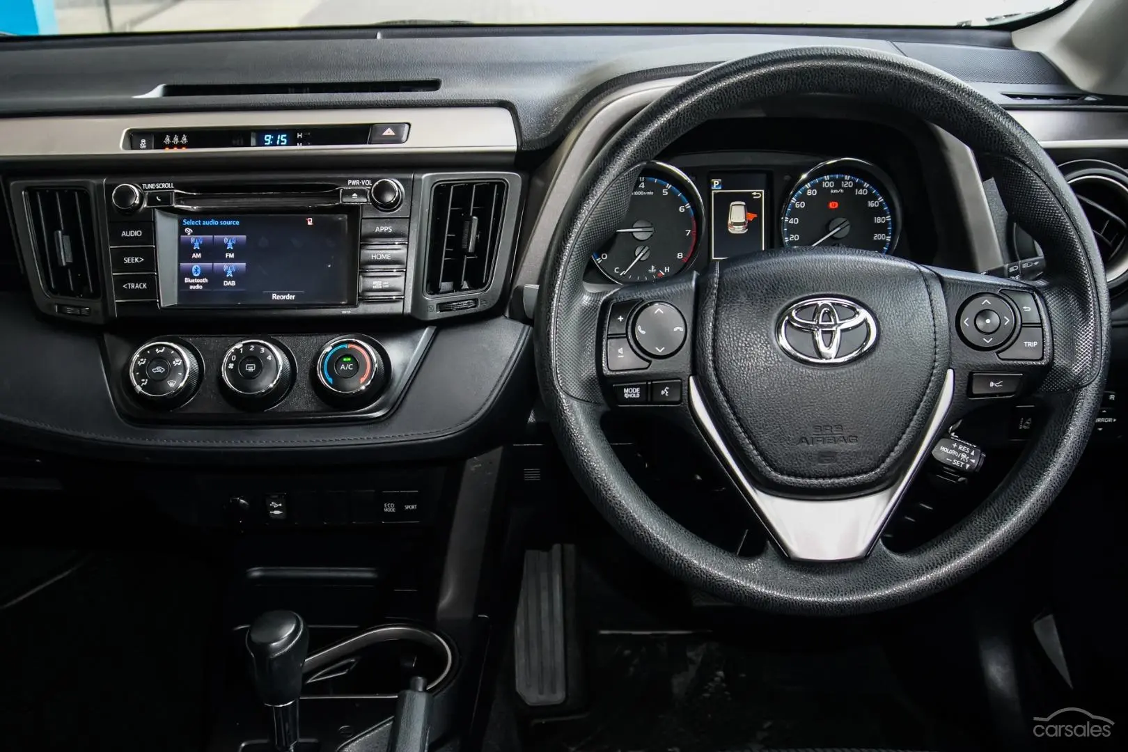 2018 Toyota RAV4 Image 8