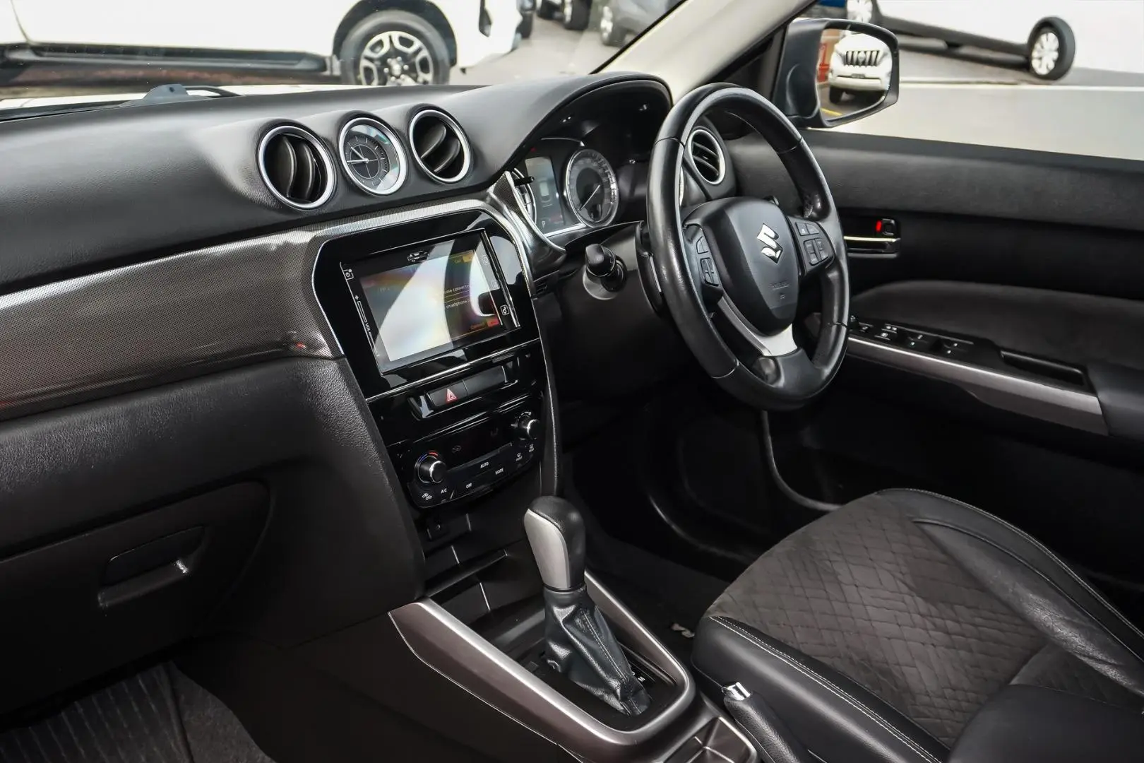 2021 Suzuki Vitara Gallery Image 11