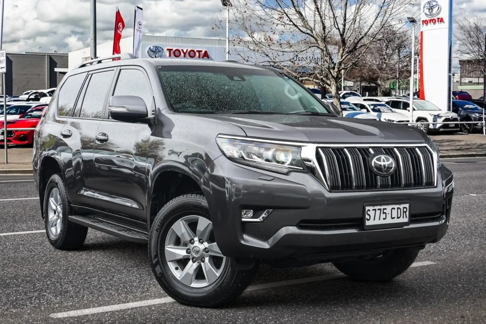2019 Toyota Landcruiser Prado Image