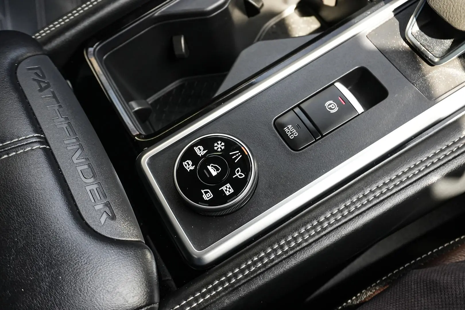 2023 Nissan Pathfinder Gallery Image 18