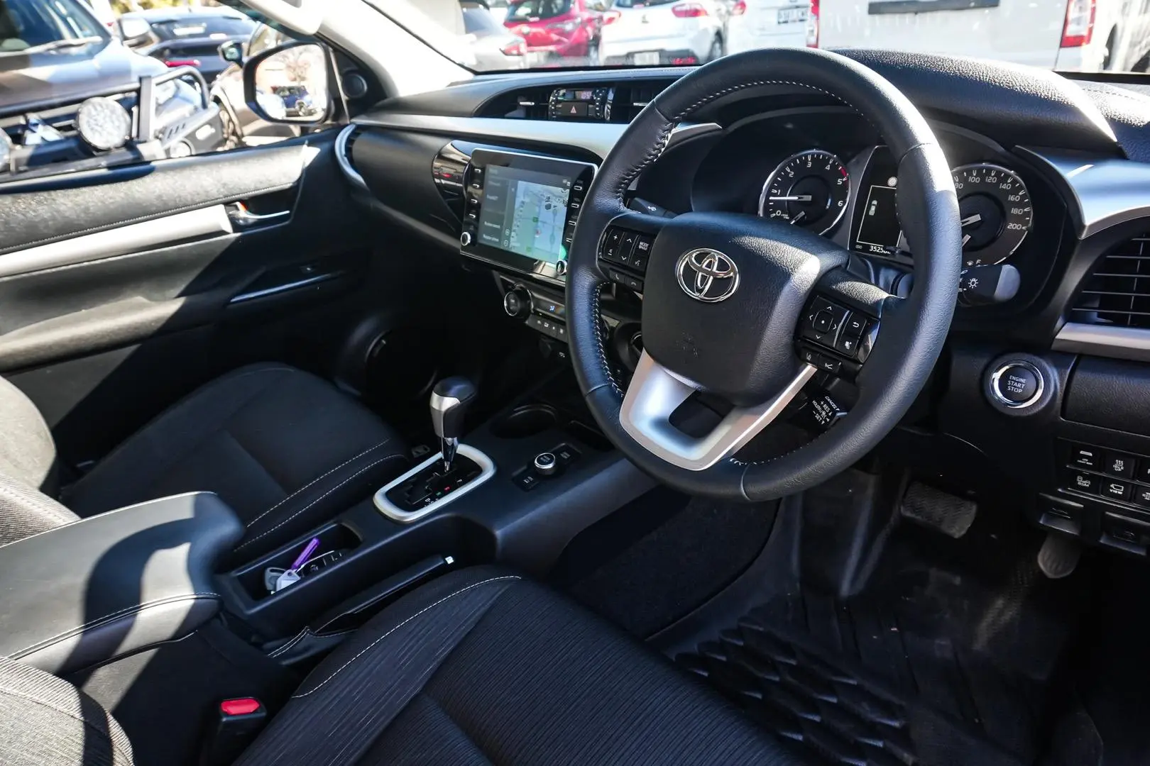 2024 Toyota Hilux Gallery Image 7