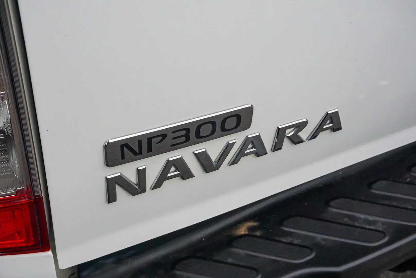 2016 Nissan Navara Gallery Image 12