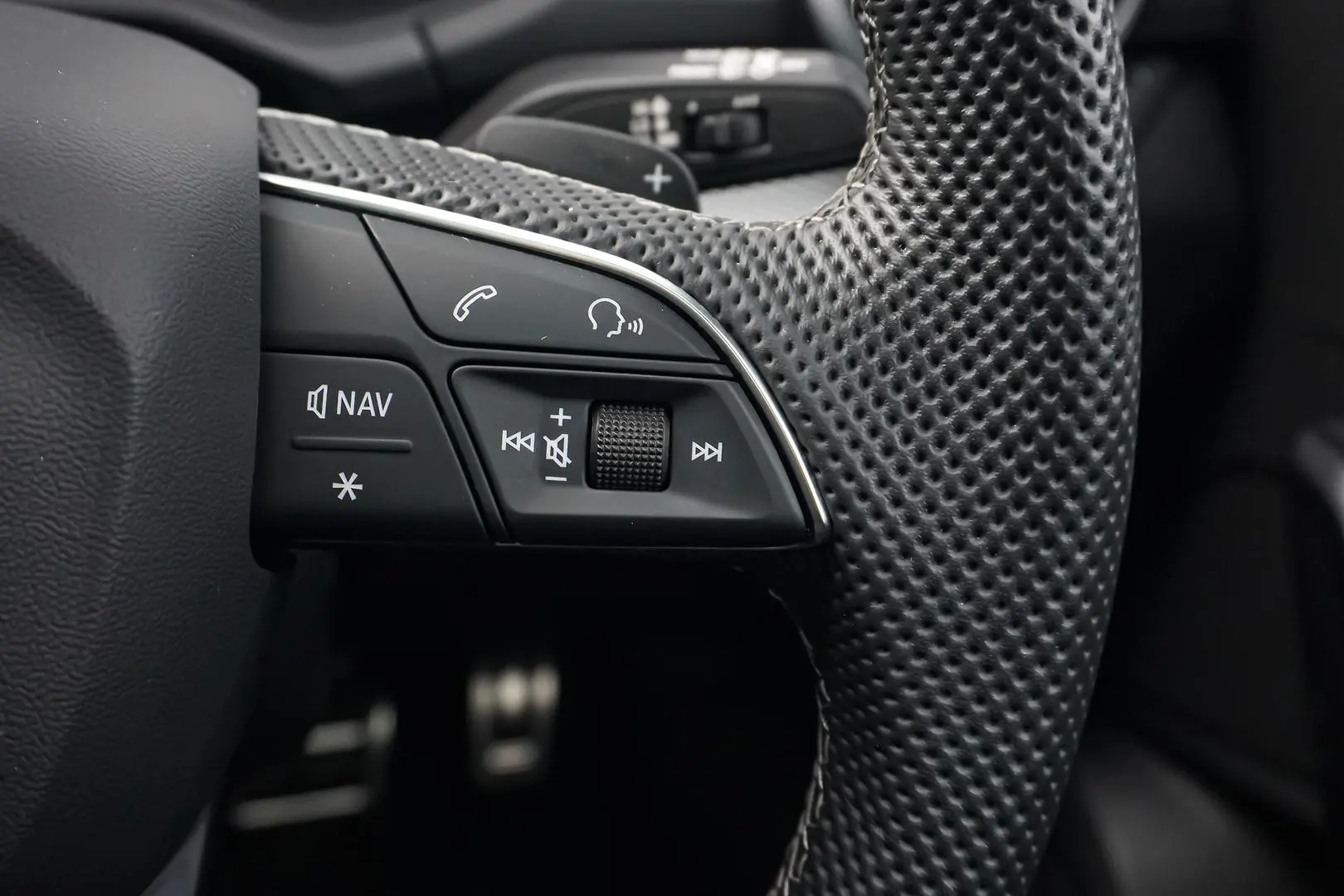 2023 Audi SQ2 Gallery Image 21