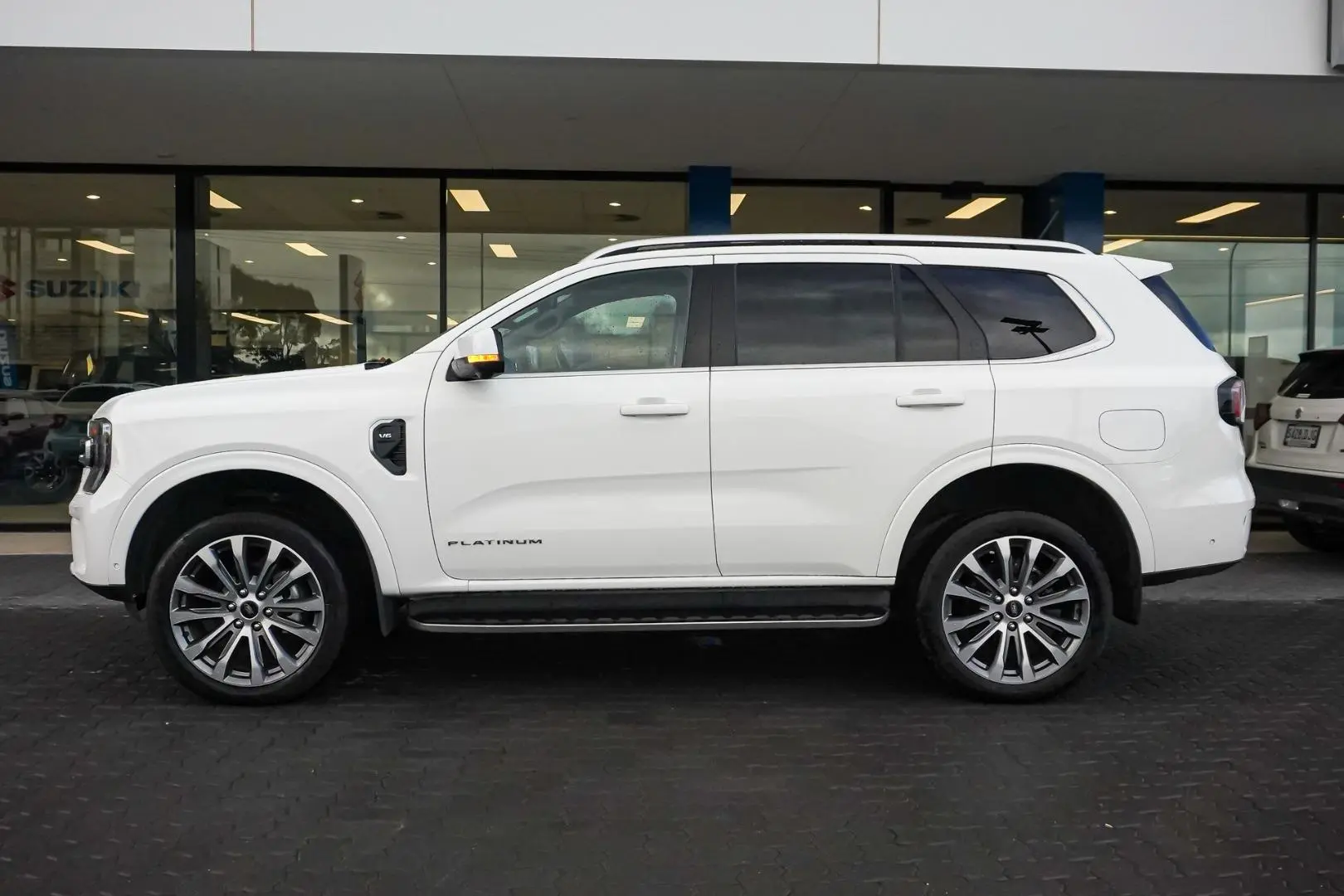 2024 Ford Everest Gallery Image 4