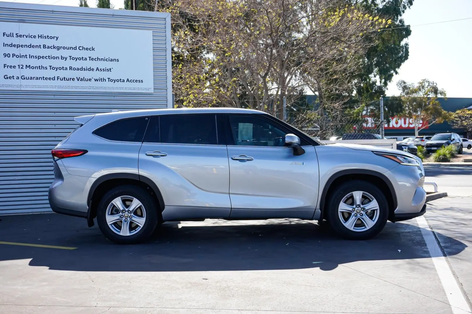 2021 Toyota Kluger Gallery Image 4