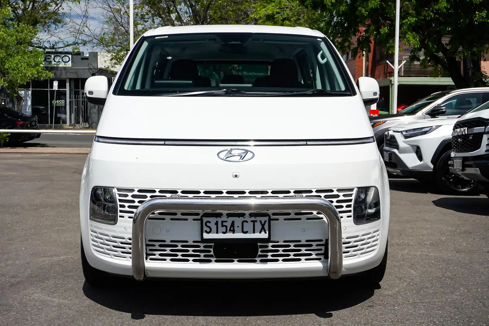 2023 Hyundai STARIA Gallery Image 5